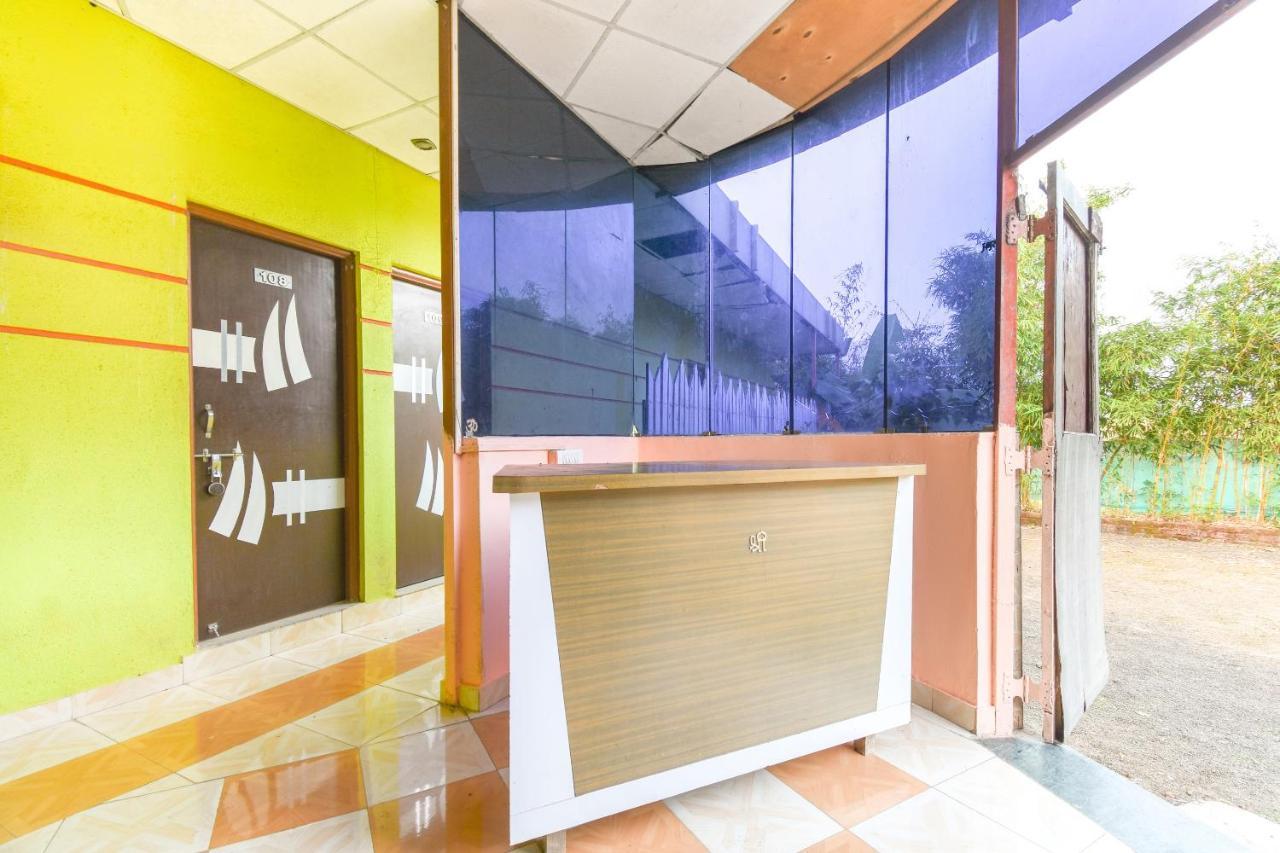 Spot On 65135 Hotel Suvarna Samrat Lodge Khamshet Exterior photo